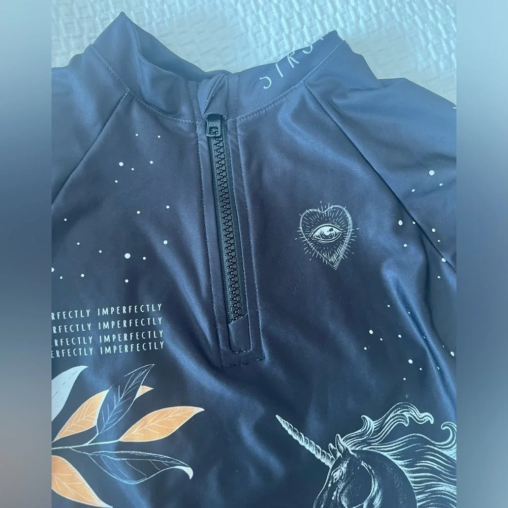 AGUA BENDITA BOYS RASHGUARD NOAH MARE NWT